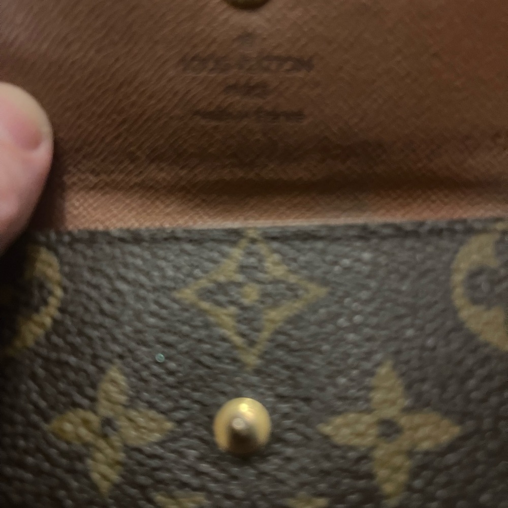 Louis Vuitton Brown Monogram Key Holder - Picture 5 of 10